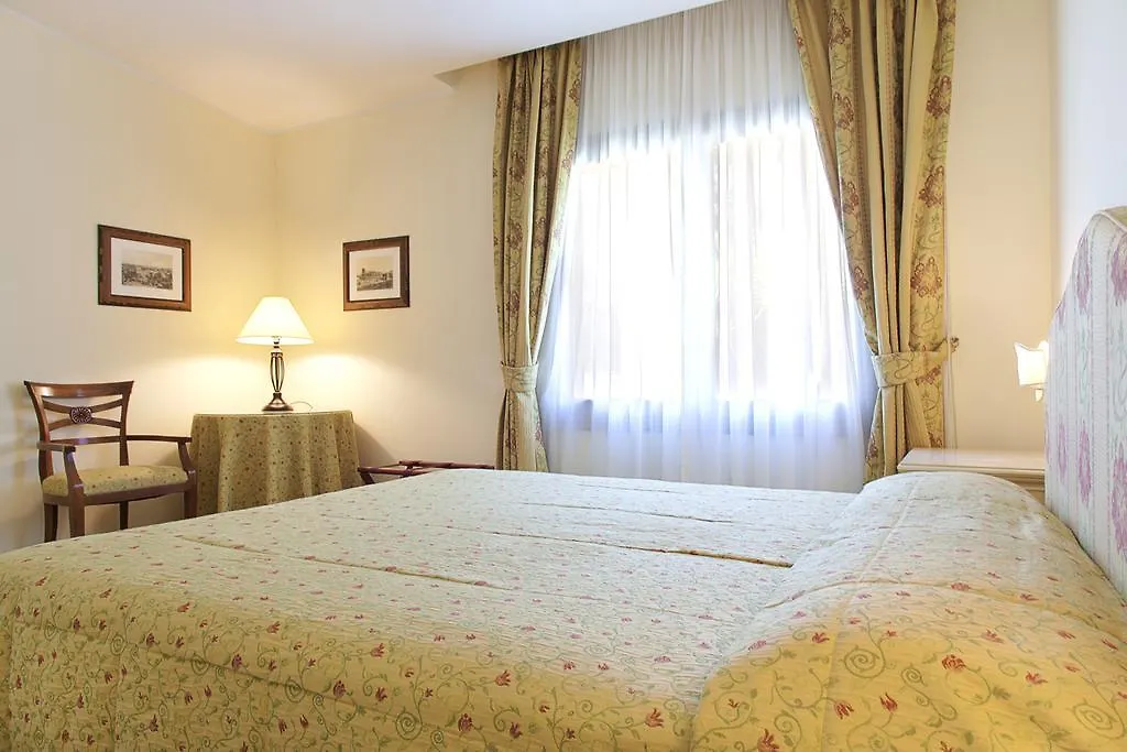 Aparthotel St. Andrew'S Garden Appartamento Roma