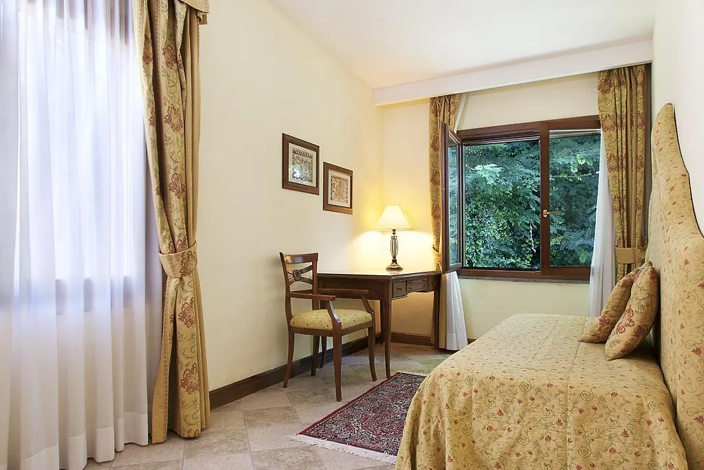 Aparthotel St. Andrew'S Garden Apartment Rome