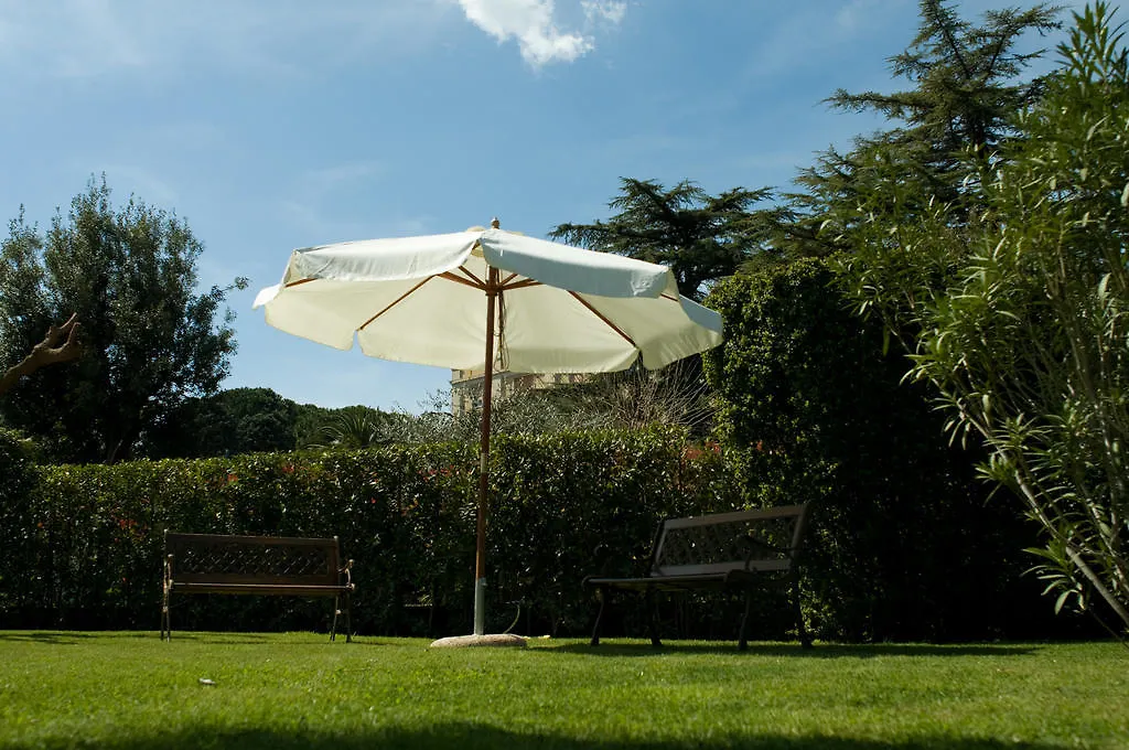 Aparthotel St. Andrew'S Garden Apartment Rome